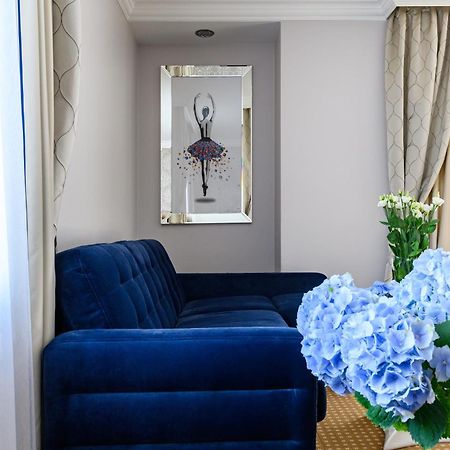Moris Boutique Beach Hotel กดัญสก์ ภายนอก รูปภาพ