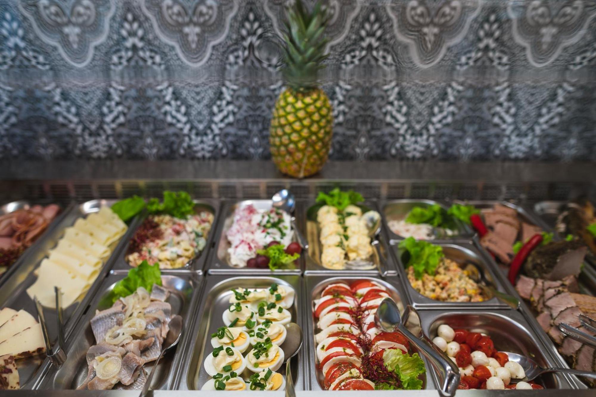 Moris Boutique Beach Hotel กดัญสก์ ภายนอก รูปภาพ