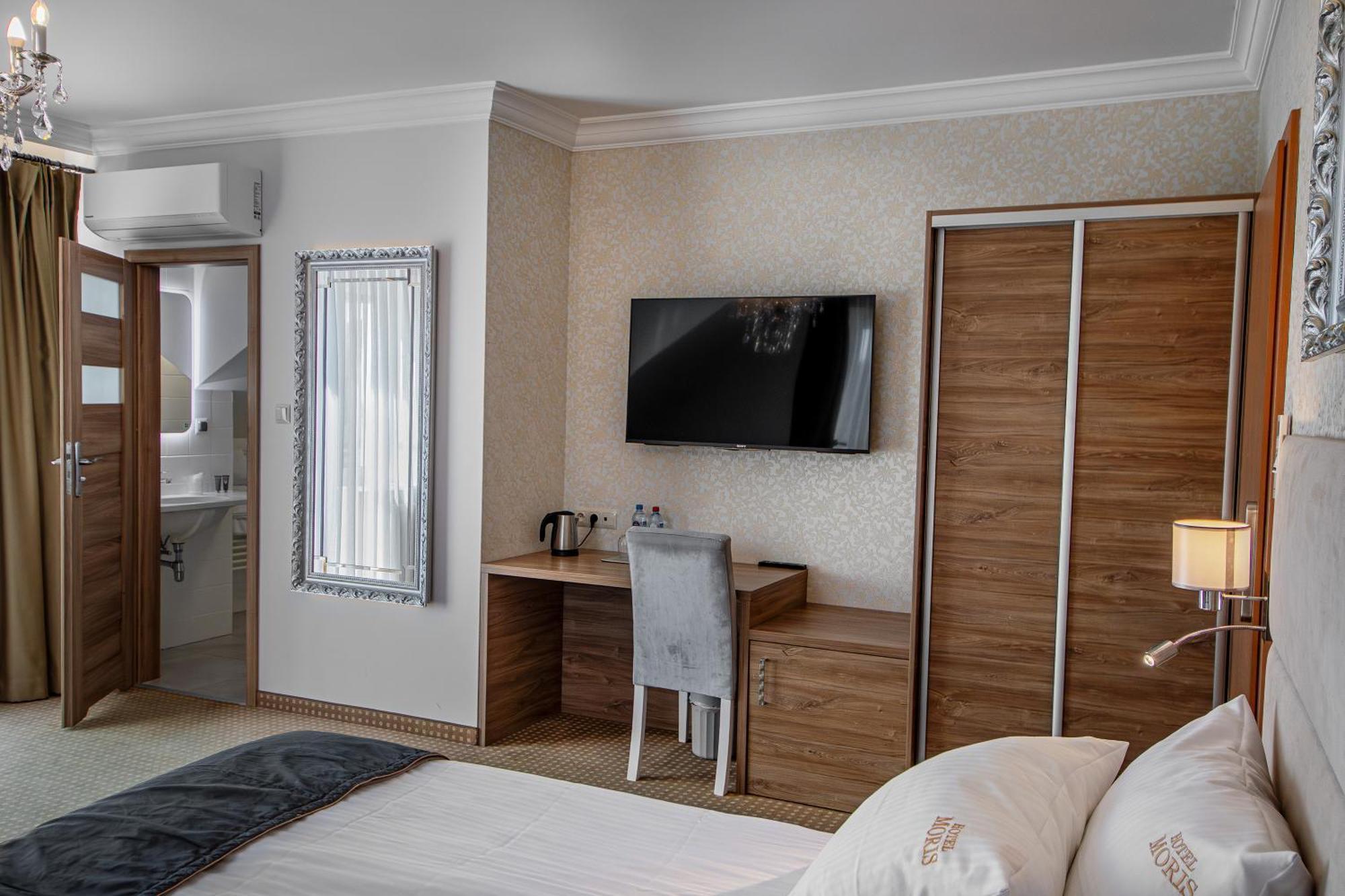 Moris Boutique Beach Hotel กดัญสก์ ภายนอก รูปภาพ