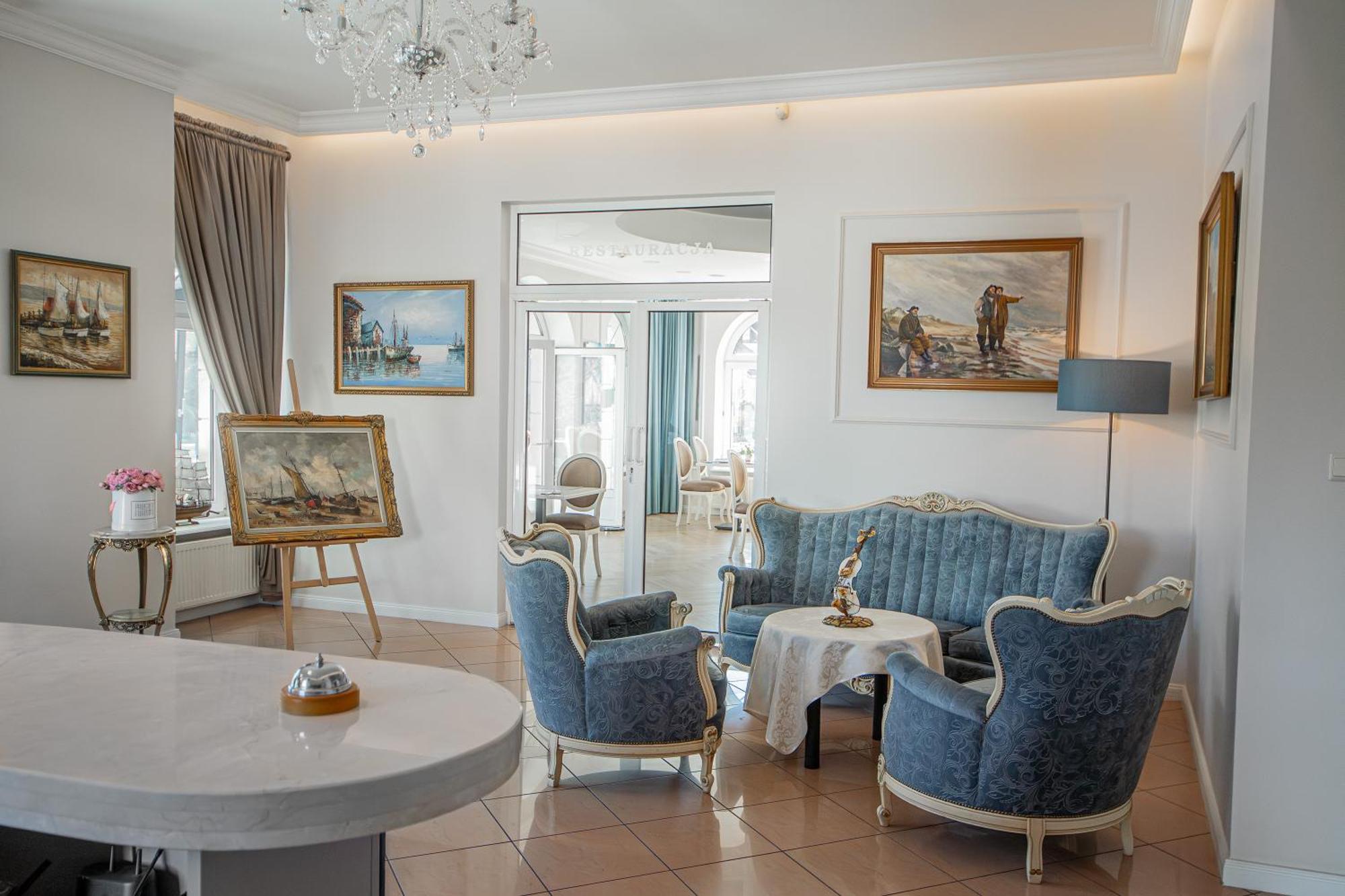 Moris Boutique Beach Hotel กดัญสก์ ภายนอก รูปภาพ