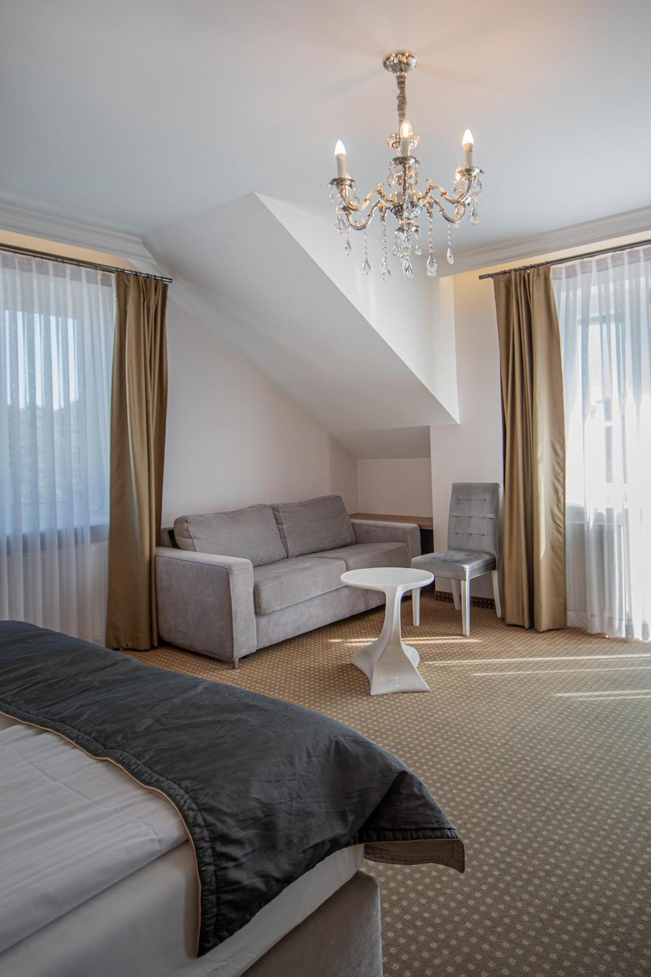Moris Boutique Beach Hotel กดัญสก์ ภายนอก รูปภาพ