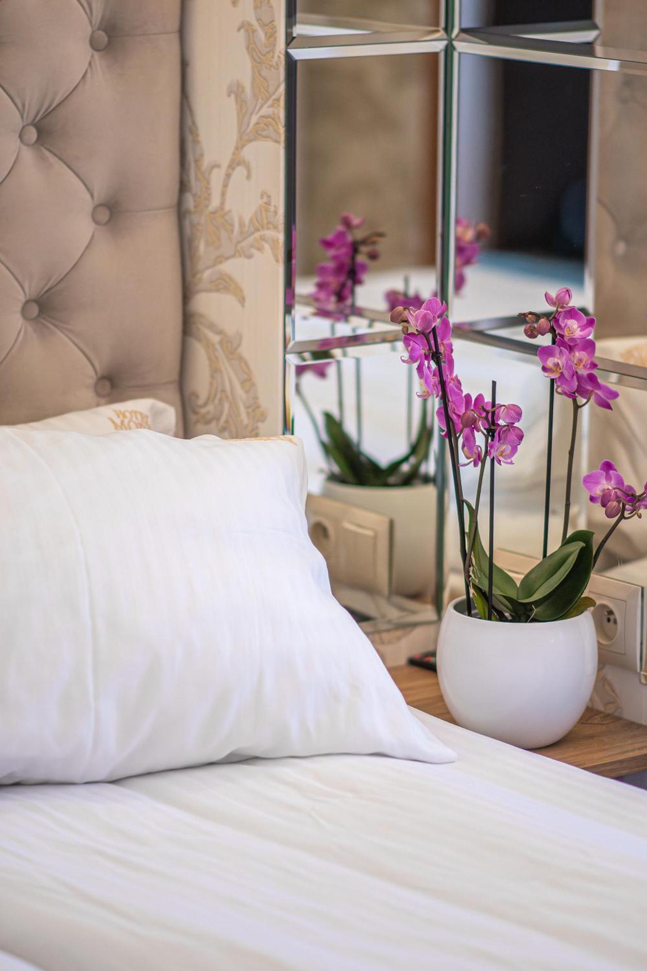 Moris Boutique Beach Hotel กดัญสก์ ภายนอก รูปภาพ