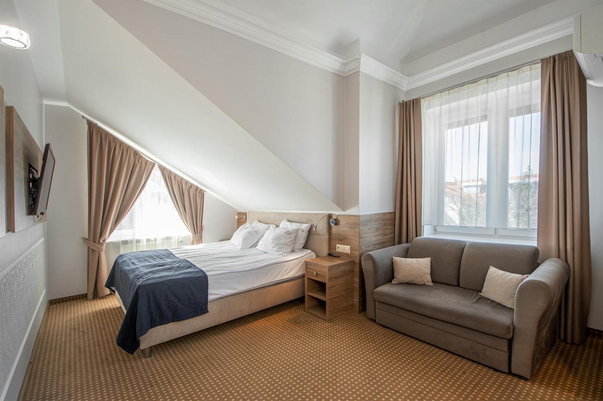 Moris Boutique Beach Hotel กดัญสก์ ภายนอก รูปภาพ